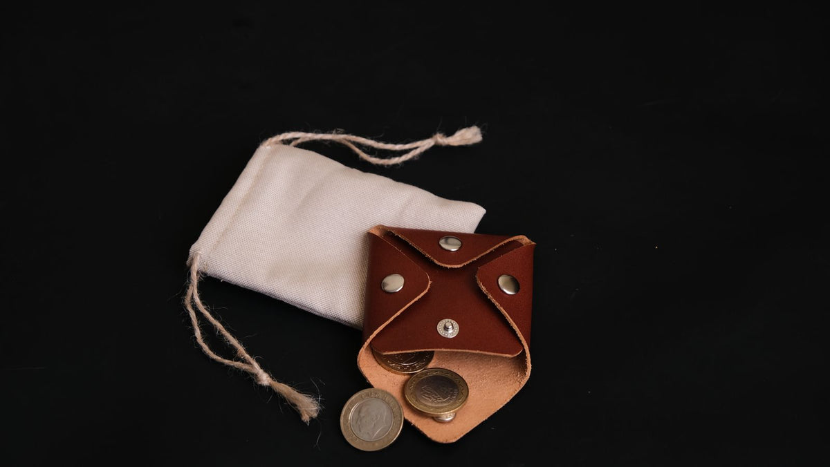 Engraved Leather Coin Pouch – photo 2