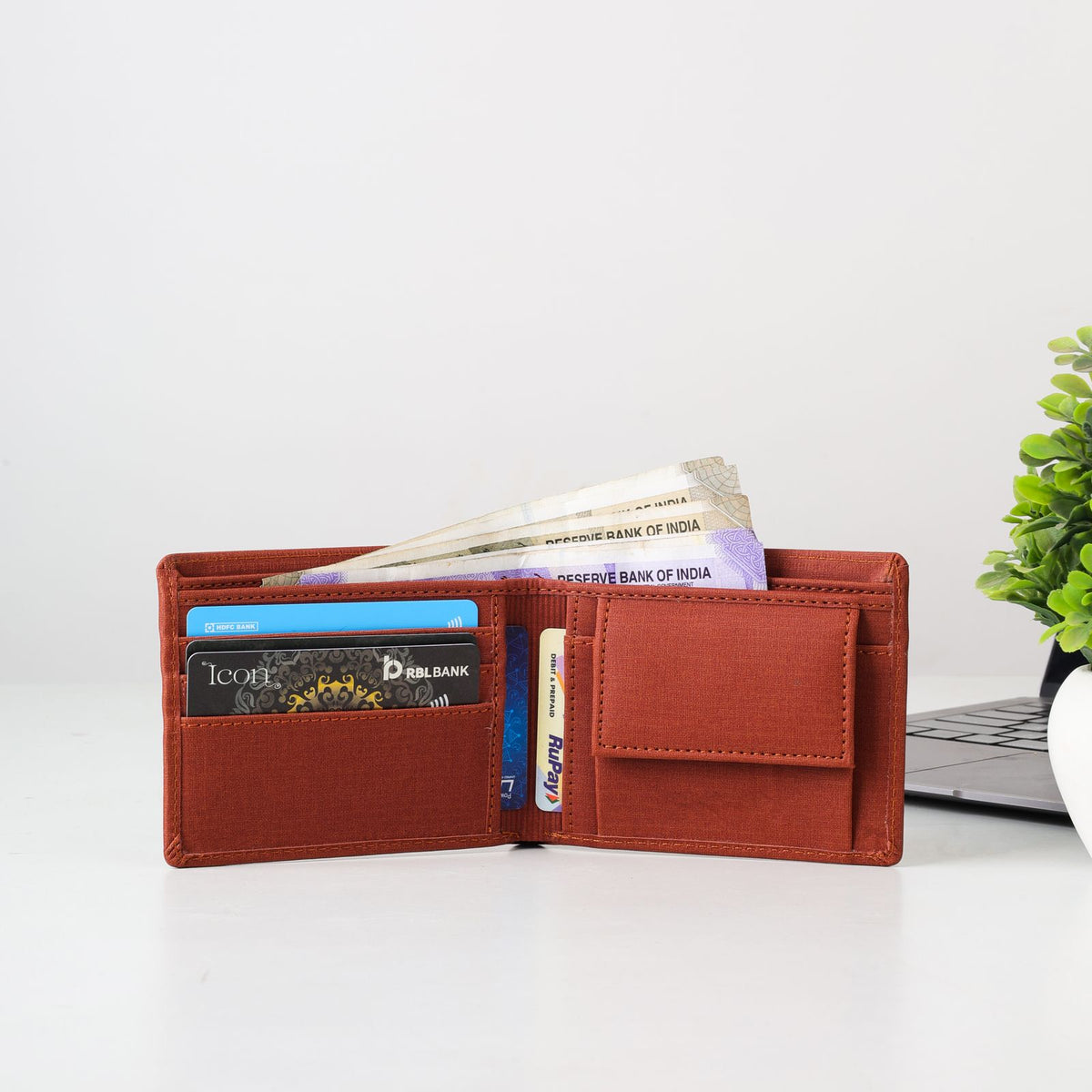 Engraved Leather Wallet – inside